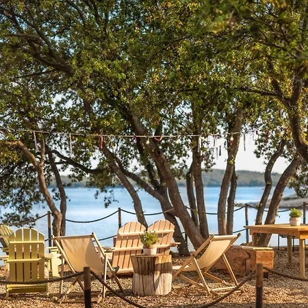 Maistra Koversada Uncovered Naturist Mobile Homes Vrsar
