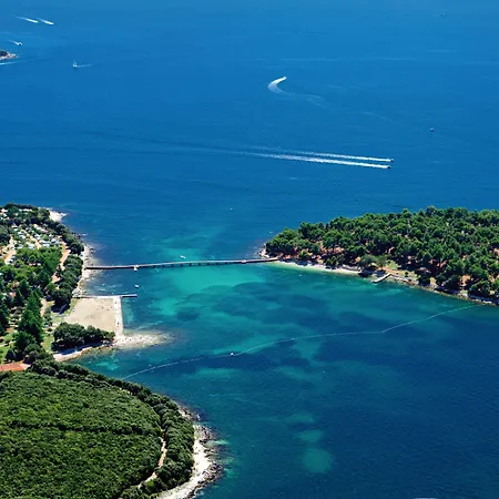 Prázdninový areál Maistra Koversada Uncovered Naturist Mobile Homes 4*