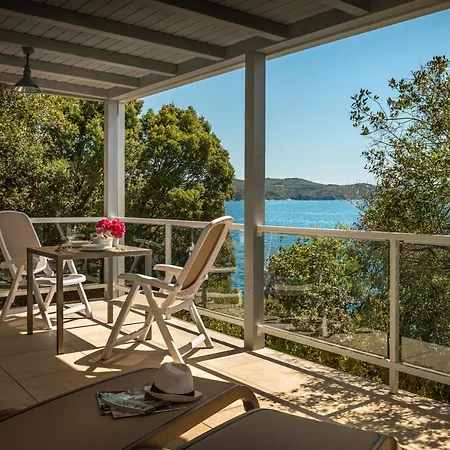 Village de vacances Maistra Koversada Uncovered Naturist Mobile Homes 2*