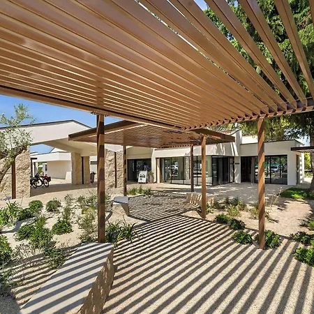 Maistra Koversada Uncovered Naturist Mobile Homes Parque de vacaciones