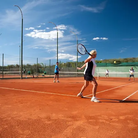 Parque de vacaciones Maistra Koversada Uncovered Naturist Mobile Homes 2*